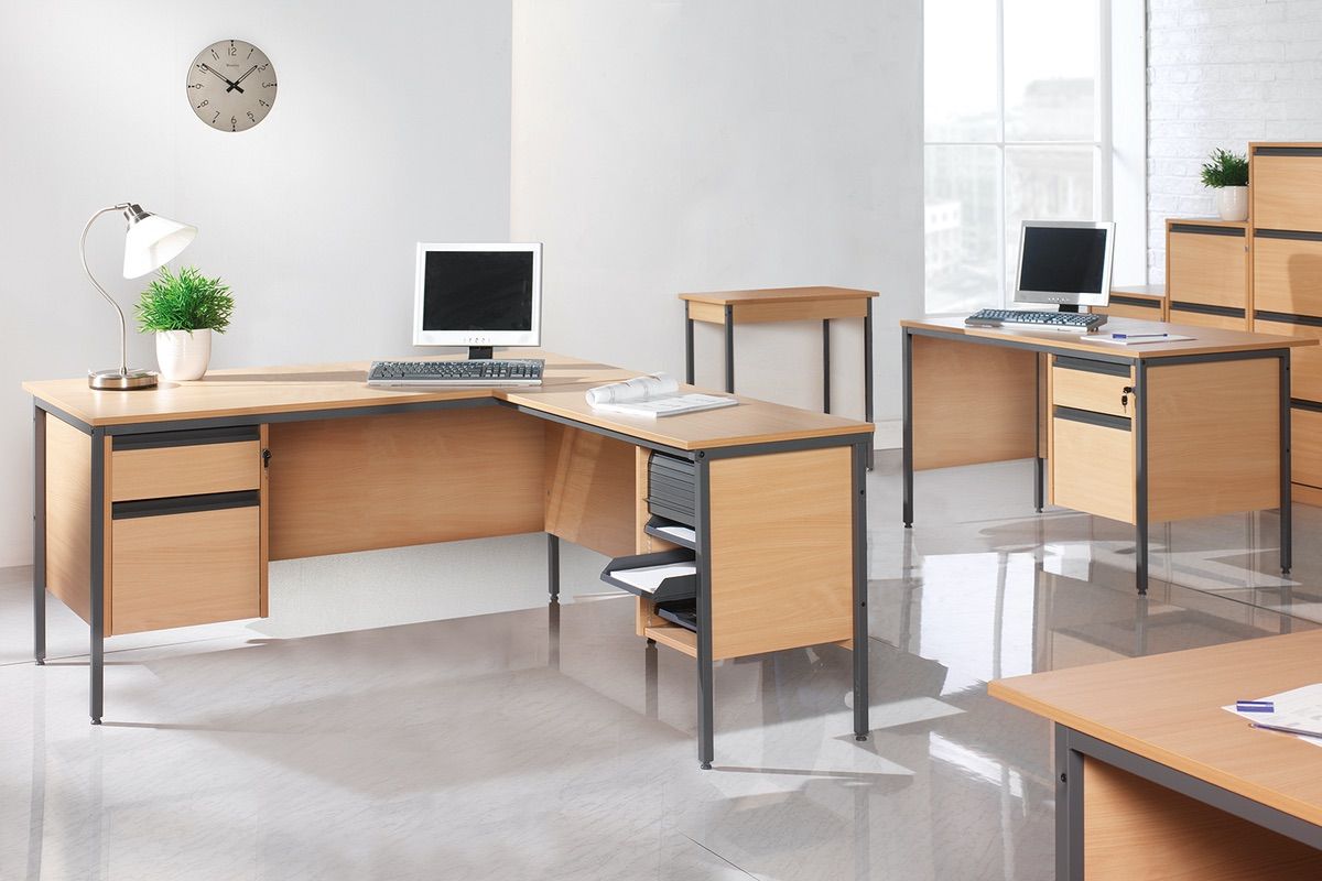 Maestro Office Desks