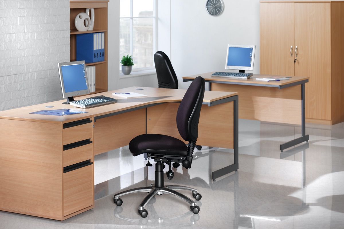 Maestro Office Desking